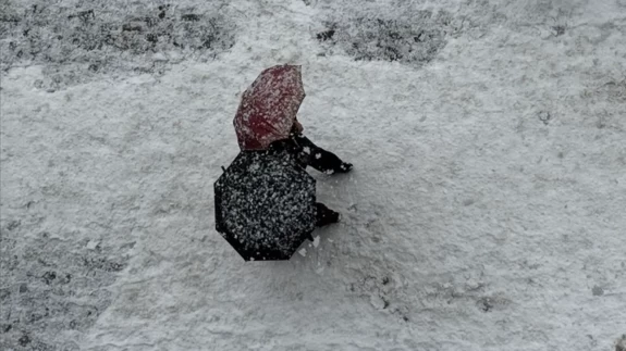 Dondurucu soğuklar ve kar uyarısı: Erzurum ve Kars -17 dereceyi görecek!