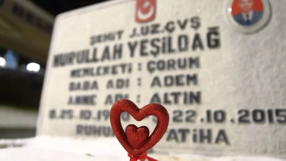 Şehitlerimizin yanında: Yılbaşı geleneği 6 yıldır sürüyor