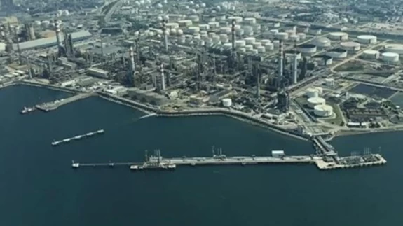 TÜPRAŞ İzmit rafinerisinde patlama! Bölgeye ekipler sevk edildi