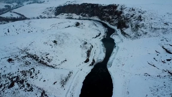 Beyaza bürünen Akyaka Kanyonu büyüledi! Ortaya kartpostallık görüntüler çıktı