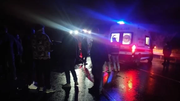 Kafa kafaya çarpıştılar, 1 ölü, 5 yaralı!