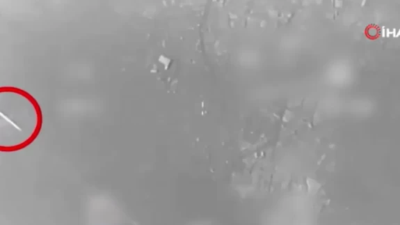 İsrail savaş uçağı İran füzesinden son anda kurtuldu