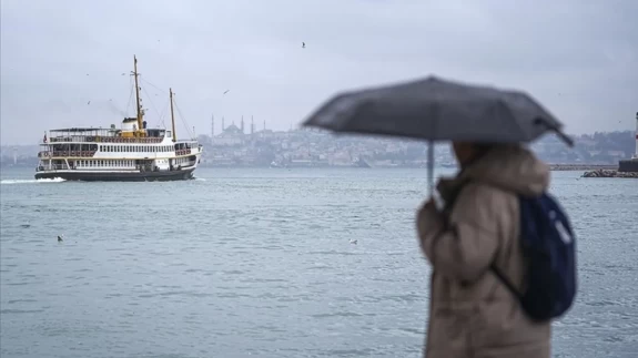 40-60 km hızla esen rüzgar ve kuvvetli yağış kapıda!