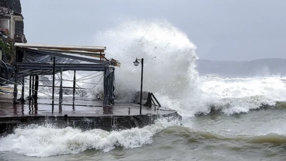 Marmara’da fırtına kopuyor, Doğu’da kar kapıda!