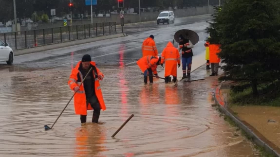 İstanbul'da sağanak yağış etkili oldu