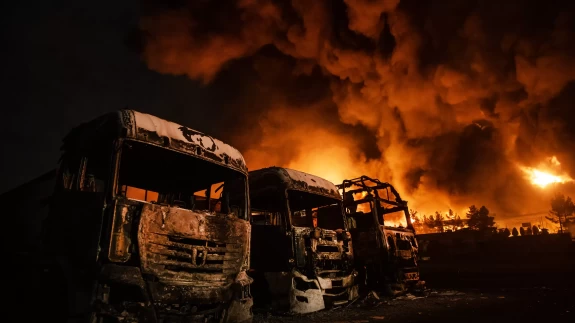 Tahran'da Şehran petrol deposundaki yangın sürüyor