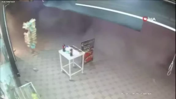 Avcılar'da kentsel dönüşüm yıkımı kontrolden çıktı