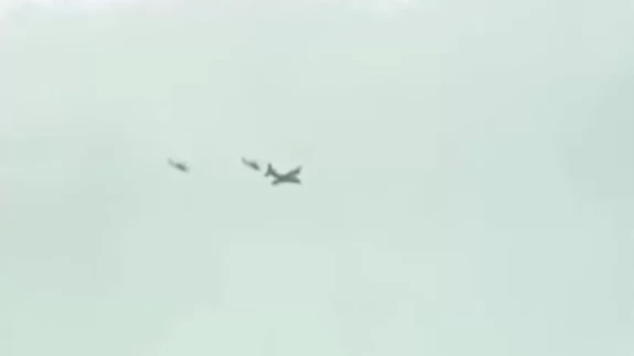 İranlılar düşen savaş uçağının pilotunu arayan ABD helikopterlerine ateş açtı: O anlar kamerada