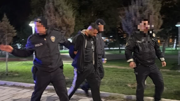 Kayseri’de polisten kaçan şüpheliye suçüstü