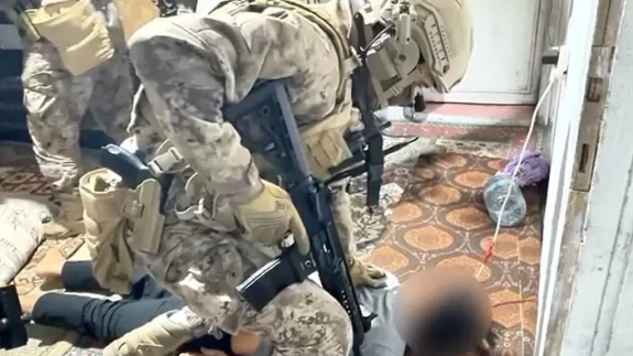 DEAŞ’ın sözde komuta kademesi çökertildi! 15 gözaltı