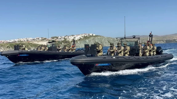 Karayel hücumbotları ilk kez İzmir'de sahneye çıktı!