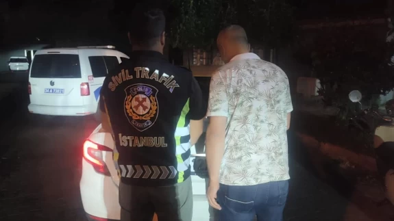 Beylikdüzü'nde trafik magandasına 180 bin lira ceza! Ehliyetine el konuldu