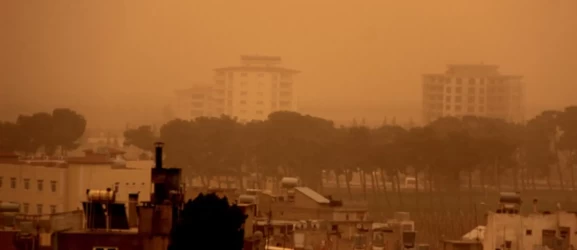 Meteoroloji uyardı: Kuzey Afrika'dan gelen toz taşınımı Türkiye'yi etkisi altına alacak!