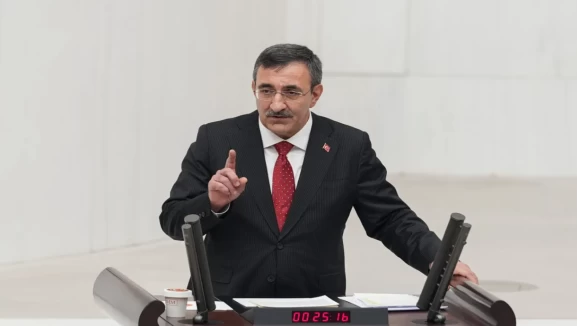 Cumhurbaşkanı Yardımcısı Yılmaz: "Kadın meselelerini LGBT çerçevesinde ele almak, kadınlara haksızlıktır!"