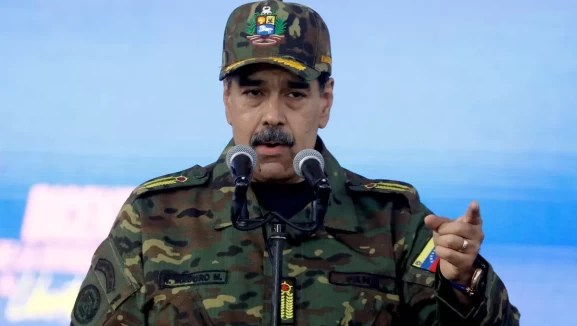 Venezuela'da 5 bin asker orduya katıldı