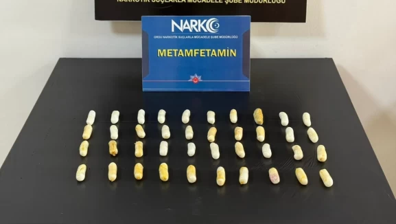 Midesinden 40 kapsül yasaklı madde çıkan şüpheli yakalandı