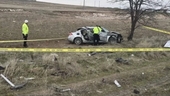 Aksaray’da bayram yolunda facia: Baba hayatını kaybetti, anne ve 4 çocuğu yaralı