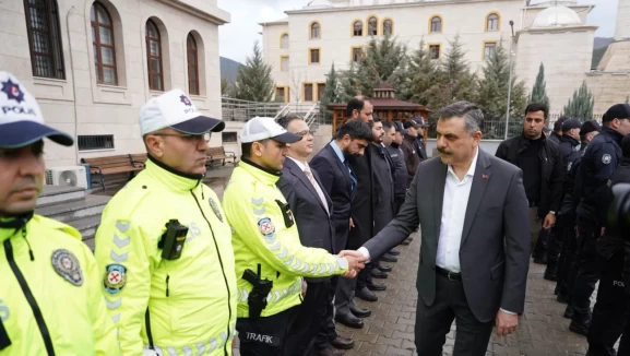 Bakan Çiftçi, Kızılcahamam İlçe Emniyet Müdürlüğü’nü ziyaret etti