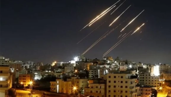 İran ordusundan Trump'a rest: Savaşın sonunu İran belirleyecek