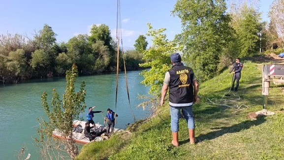 8 gündür kayıp: Zabıta Ali Savaş hem karada hem suda aranıyor