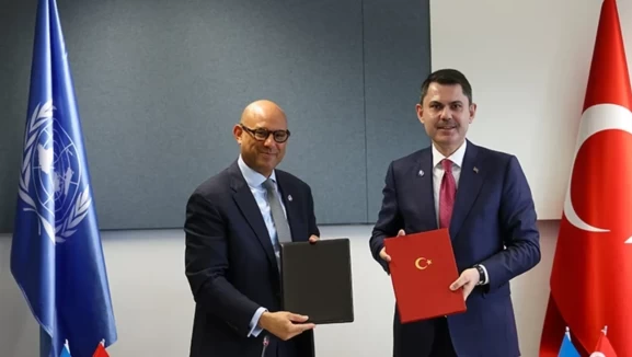 Bakan Kurum’dan COP31 için tarihi imza: Kimseyi geride bırakmayan bir süreç yöneteceğiz
