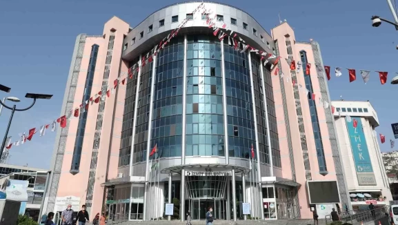 İzmit Belediyesi'nde rüşvet soruşturması! Eski Satın Alma Müdürü hakkında tutuklama talebi