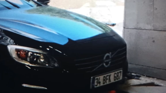 El freni çekmeyi unutan sürücü hayatının şokunu yaşadı