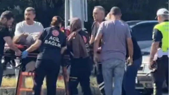 Yolun karşısına geçerken can verdi