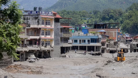 Nepal’deki sel felaketinde bilanço ağırlaşıyor