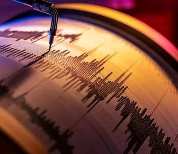 Van’da deprem korkuttu! AFAD’dan son dakika açıklaması