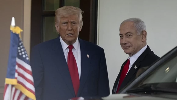 ABD’li Senatörden Trump’a "Netanyahu" uyarısı: Açık çek mi vereceksin, barışı mı savunacaksın?