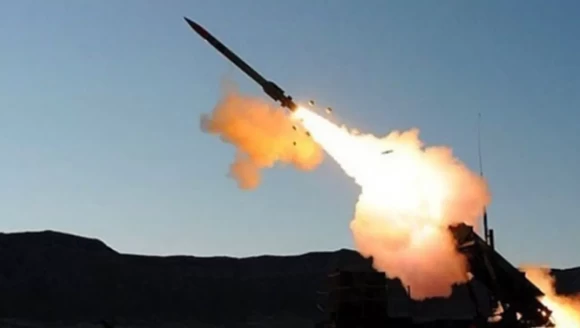 Husiler ilk kez İsrail’i vurdu