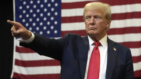 Trump tarih verdi: Hürmüz Boğazı ücretsiz olarak açılıyor!