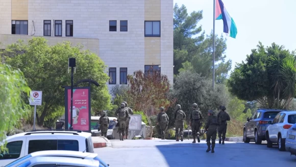 İsrail güçleri, Batı Şeria'daki Birzeit Üniversitesi'ne baskın düzenledi!