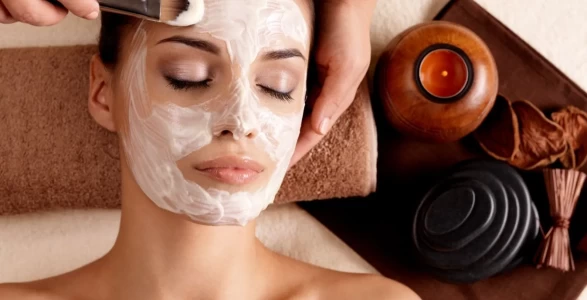Şems Arslan imzalı 'Süt kaymaklı' beyaz kil maskesi!