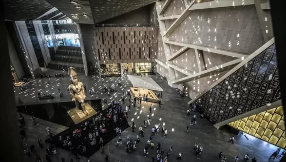 Büyük mısır müzesi ziyaretçilere kapılarını açtı
