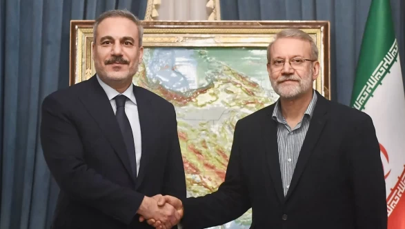 İran’dan Hakan Fidan’a Türkçe karşılama: Kendi evinize hoş geldiniz