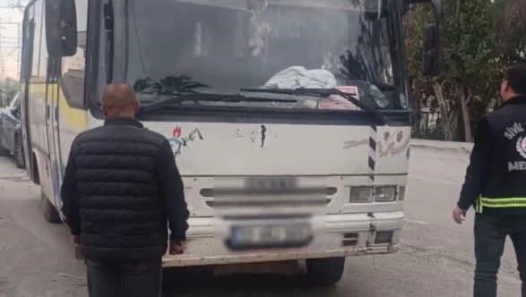 Mersin’de tehlikeli yolculuk pahalıya patladı!