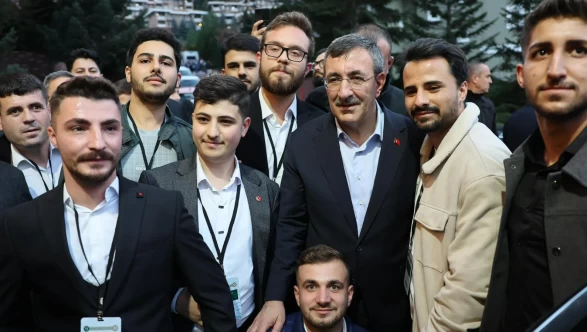 Cumhurbaşkanı Yardımcısı Yılmaz'dan "TÜGVA İl Üniversite Yönetimleri Kampı" paylaşımı