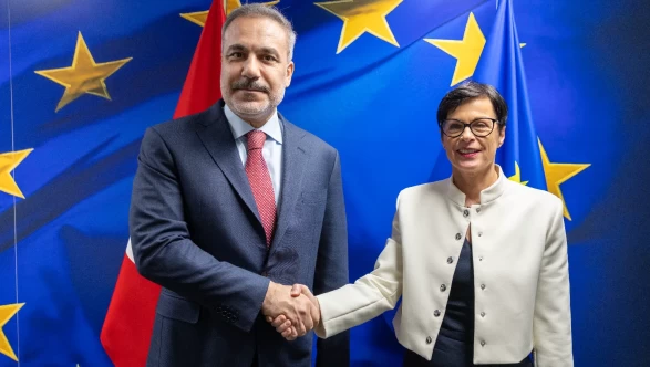 Dışişleri Bakanı Hakan Fidan, Brüksel’de AB Komiseri Marta Kos ile görüştü