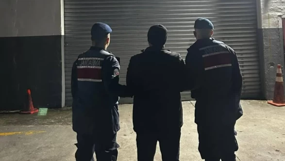 Çocuk istismarından aranan şahıs yakalanarak cezaevine gönderildi
