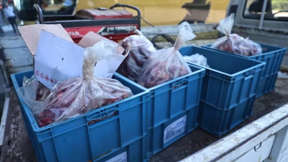 Yolcu otobüsüyle kırmızı et ve köfte taşıdılar