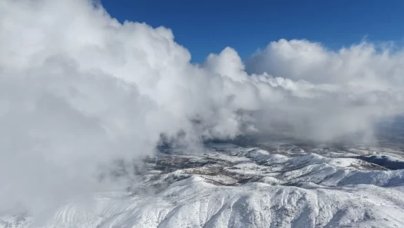 Bulutların üzerinde beyaz yolculuk: Kırıkkale'de kışın tadı Dinek Dağı'nda çıkıyor