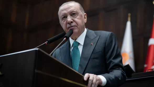 Emekli maaşı ve bayram ikramiyesi ödeme tarihleri belli oldu!