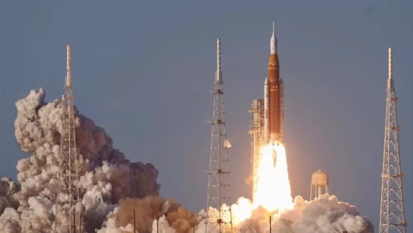 54 yıl sonra tarihi an: NASA Ay yolculuğuna resmen başladı!