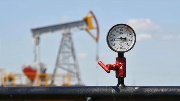 Küresel piyasalarda petrol fiyatları geriliyor