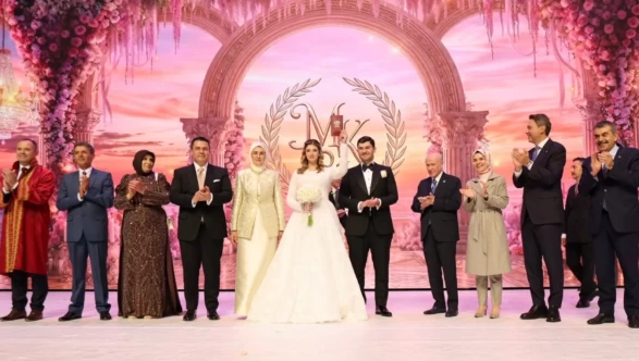 MHP Lideri Bahçeli, Ruhi Ersoy’un oğlunun nikâh şahidi oldu