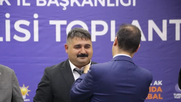 CHP’den istifa edip AK Parti'ye katıldılar!