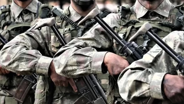 Çalışma Bakanlığı düğmeye bastı! Kamuda sözleşmeli erbaş ve er dönemi başlıyor
