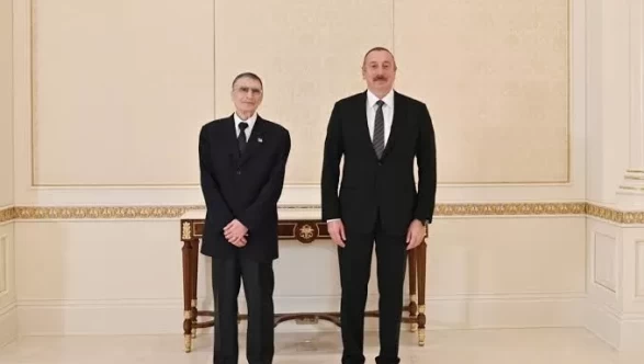 Nobel ödüllü Aziz Sancar'a Azerbaycan'dan anlamlı ödül